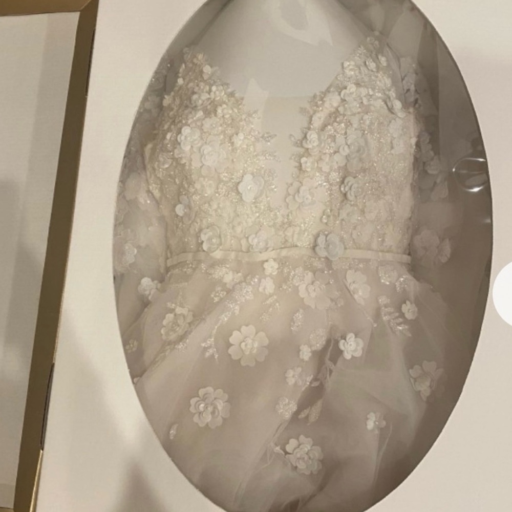 Mira zwillinger wedding dress